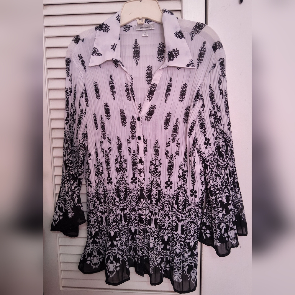 Dress Barn Black and White Floral Blouse